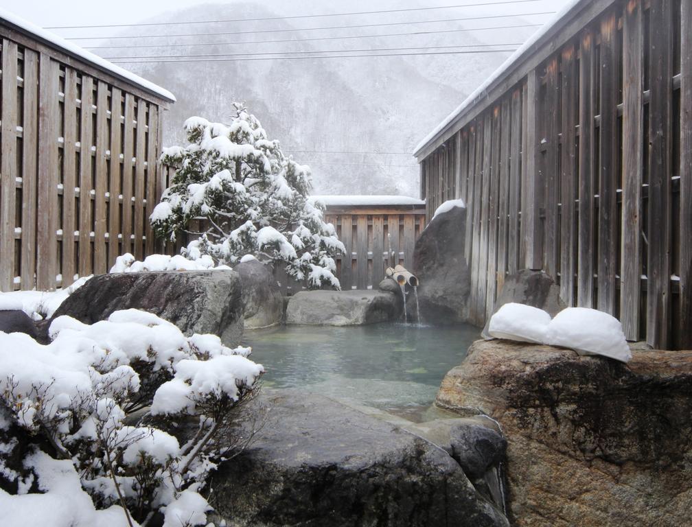 ホテル甚九郎 高山市 エクステリア 写真